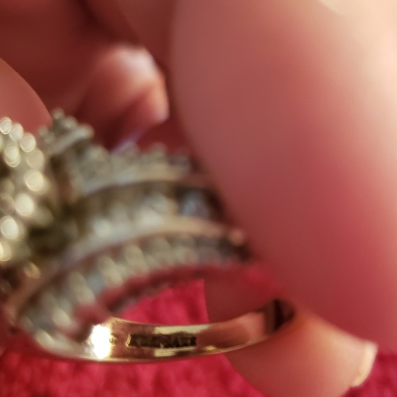 🆕️💝TRADED💝Keepsake Genuine Diamond Ring🆕️ - Picture 3 of 8